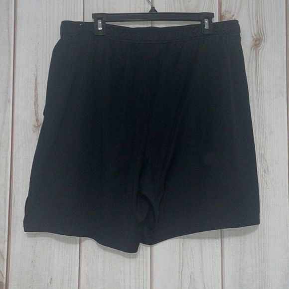 NIKE Drifit Shorts - Picture 3 of 4